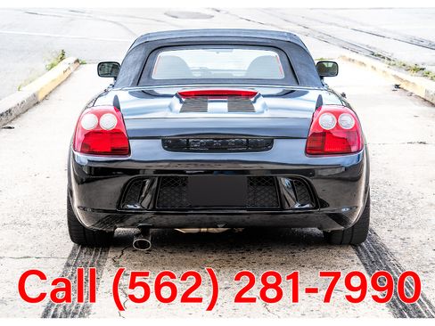 Used 2004 Toyota MR2 Spyder image 5
