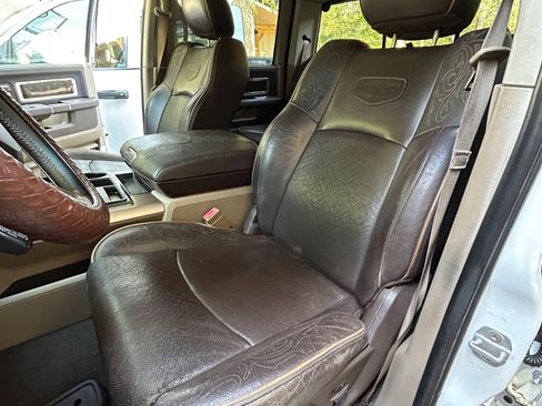 Used 2011 RAM 1500 Laramie Longhorn image 12