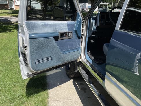 Used 1992 Chevrolet Silverado 1500 4x4 Extended Cab image 13