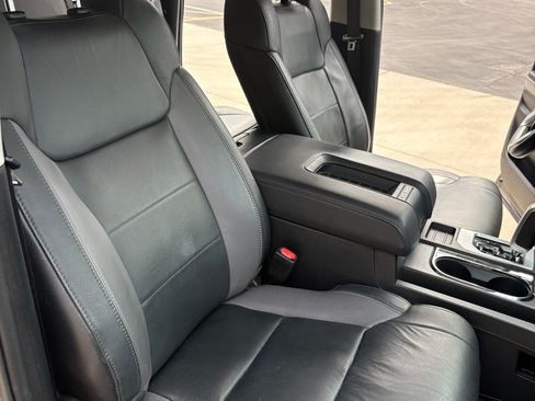 Used 2019 Toyota Tundra Limited AWD/4WD image 14
