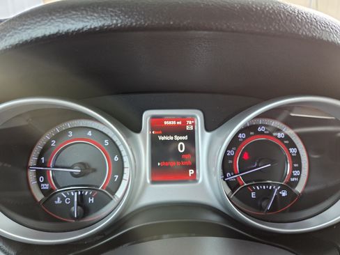 Used 2020 Dodge Journey SE w/ SE Popular Equipment Group image 11