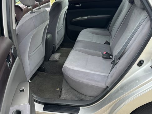 Used 2004 Toyota Prius image 9