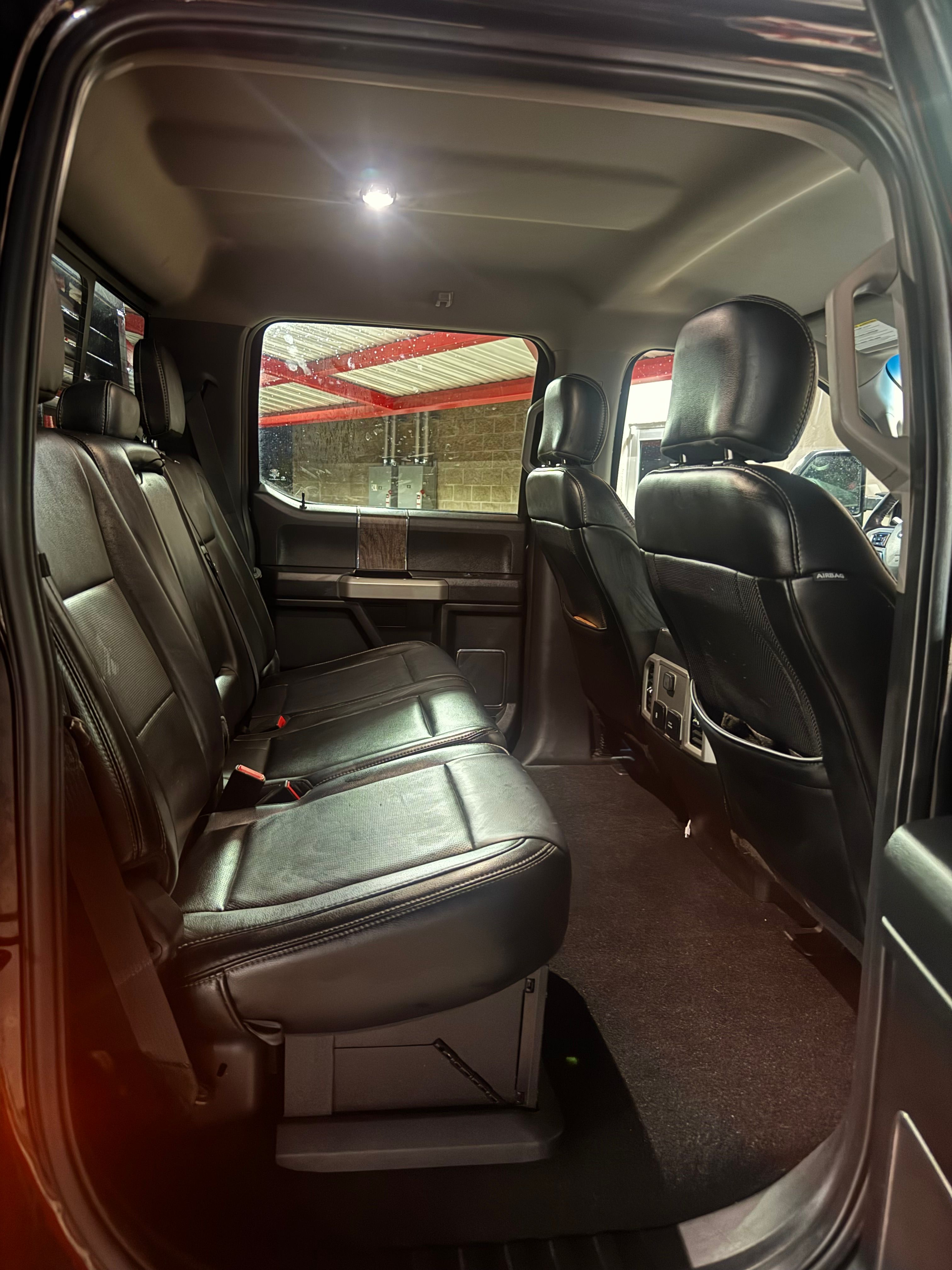 Used 2019 Ford F250 Lariat w/ Lariat Value Package AWD/4WD image 15
