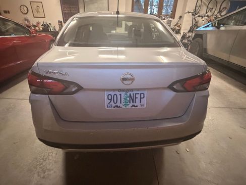 Used 2021 Nissan Versa S image 4