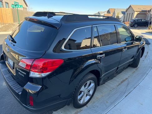 Used 2013 Subaru Outback 3.6R Limited w/ Special Appearance Pkg image 13