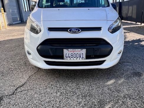 Used 2015 Ford Transit Connect XLT image 12