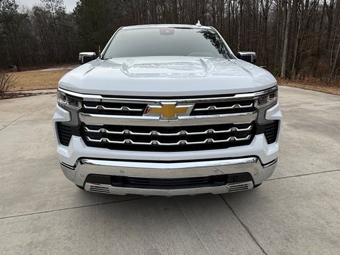 Used 2025 Chevrolet Silverado 1500 LTZ w/ LTZ Premium Package image 2