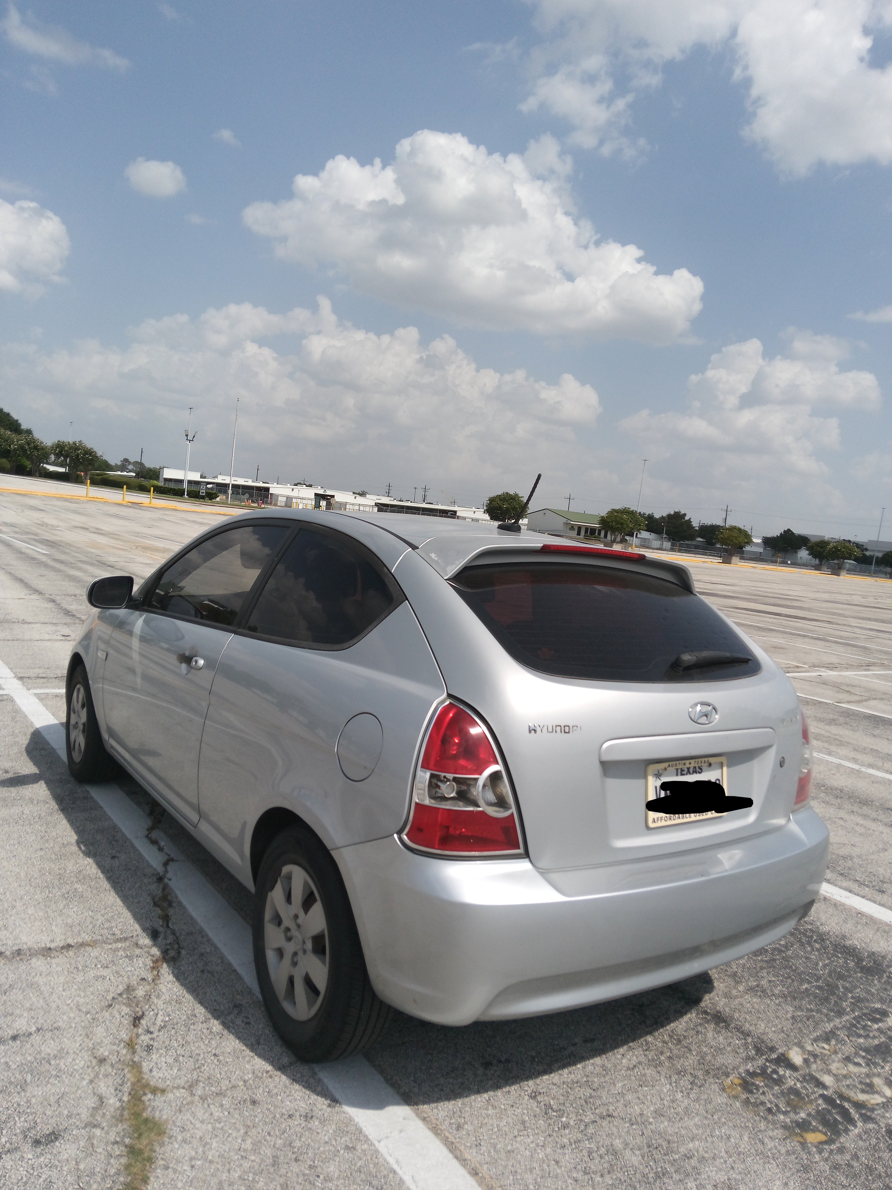 Used 2011 Hyundai Accent GS w/ Premium Pkg 3 FWD image 11