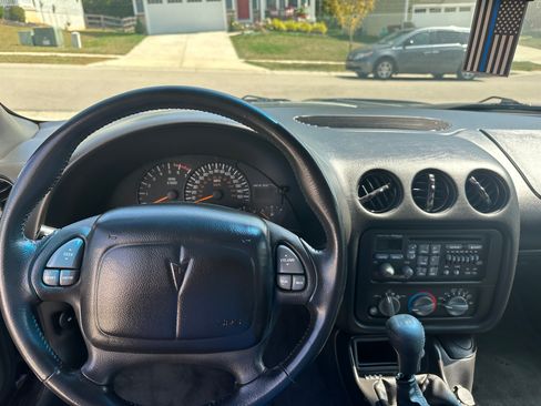 Used 2002 Pontiac Firebird Formula image 25