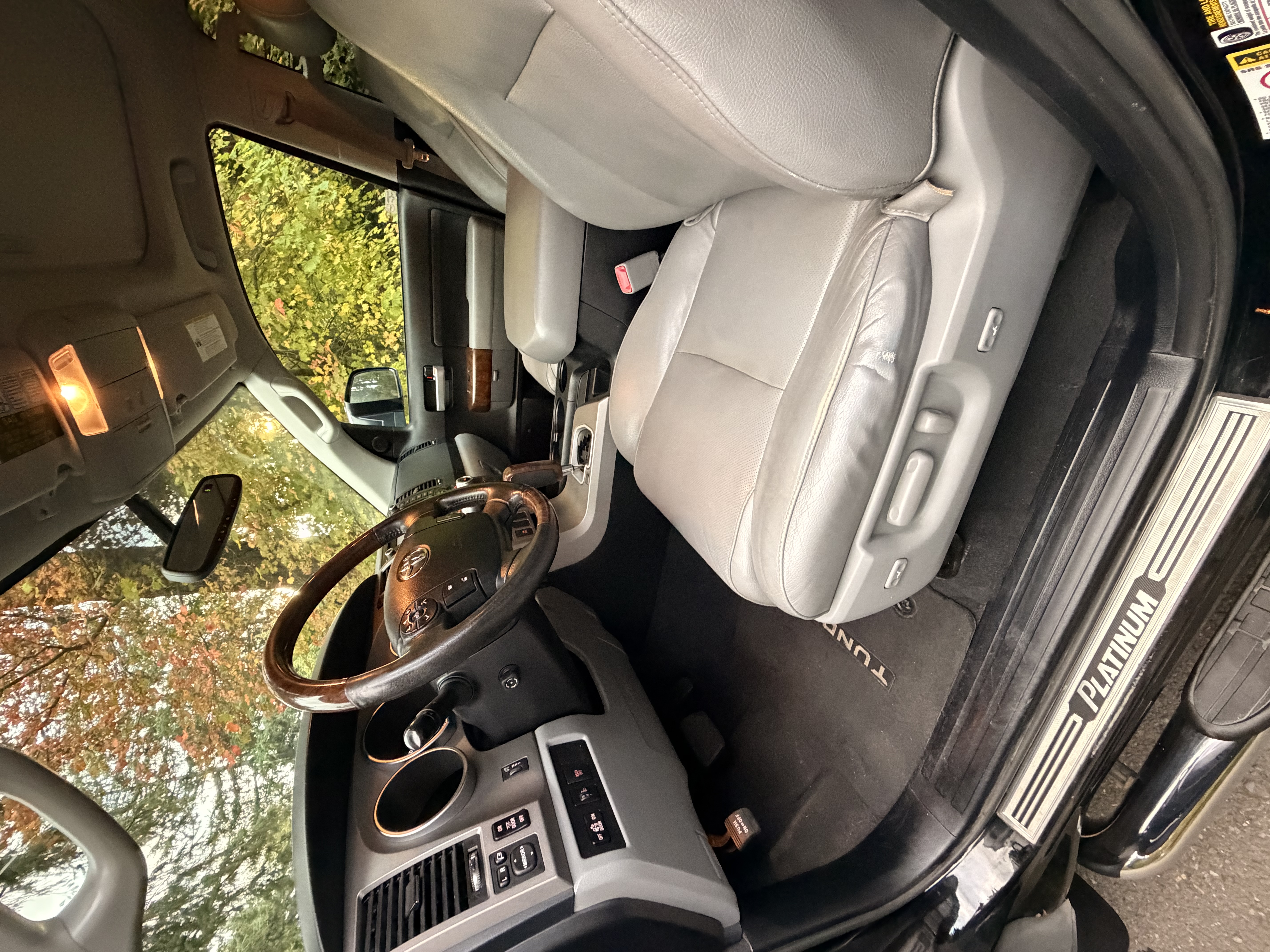Used 2013 Toyota Tundra Platinum AWD/4WD image 13