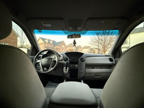 Used 2011 Honda Pilot LX image 16