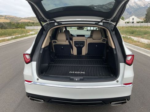 Used 2022 Acura MDX SH-AWD Sport Utility 4D image 17