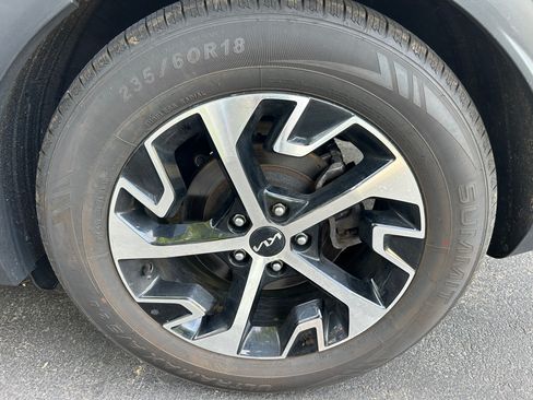 Used 2023 Kia Sportage EX FWD image 24