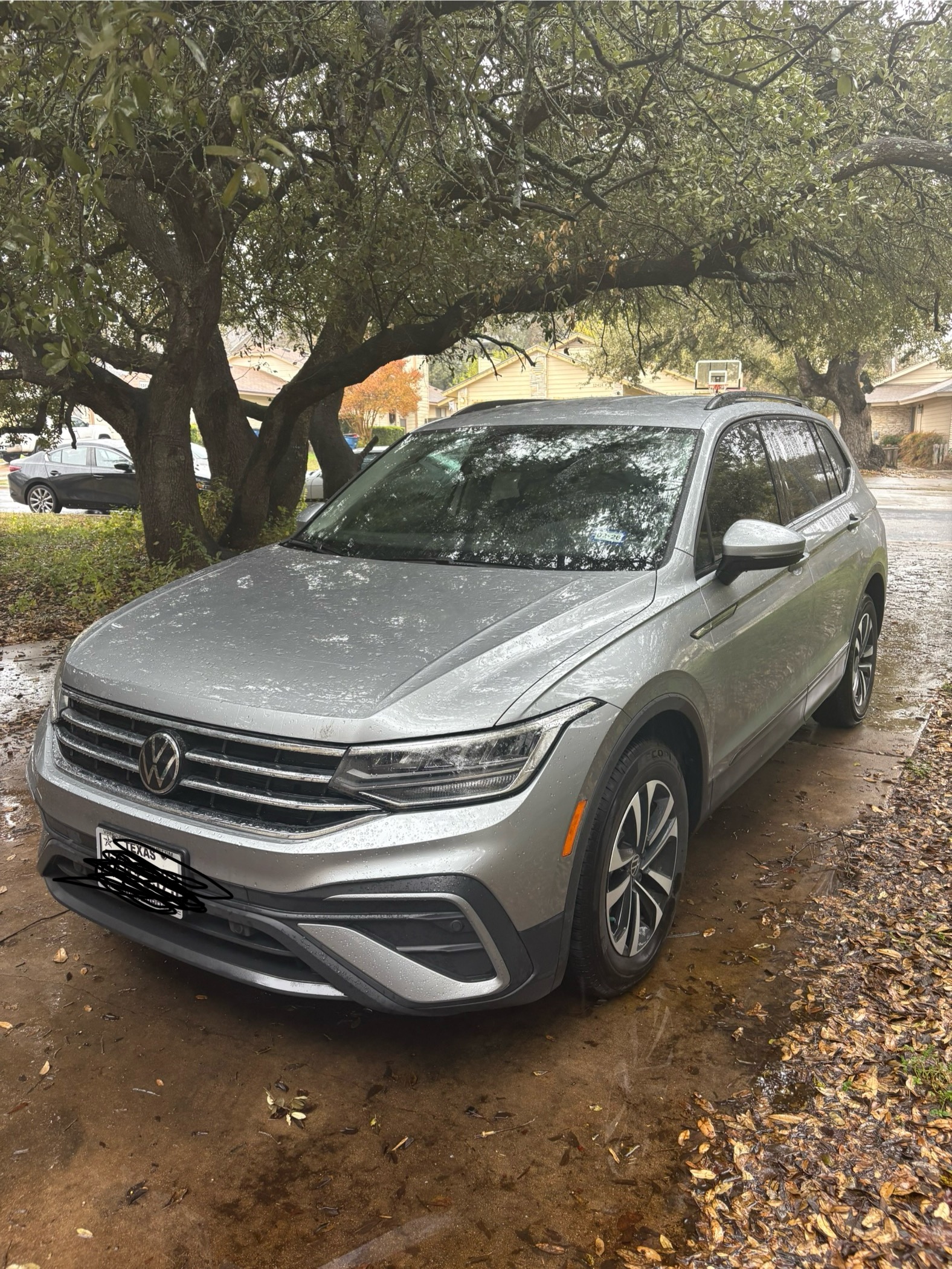 Used 2024 Volkswagen Tiguan S FWD image 1