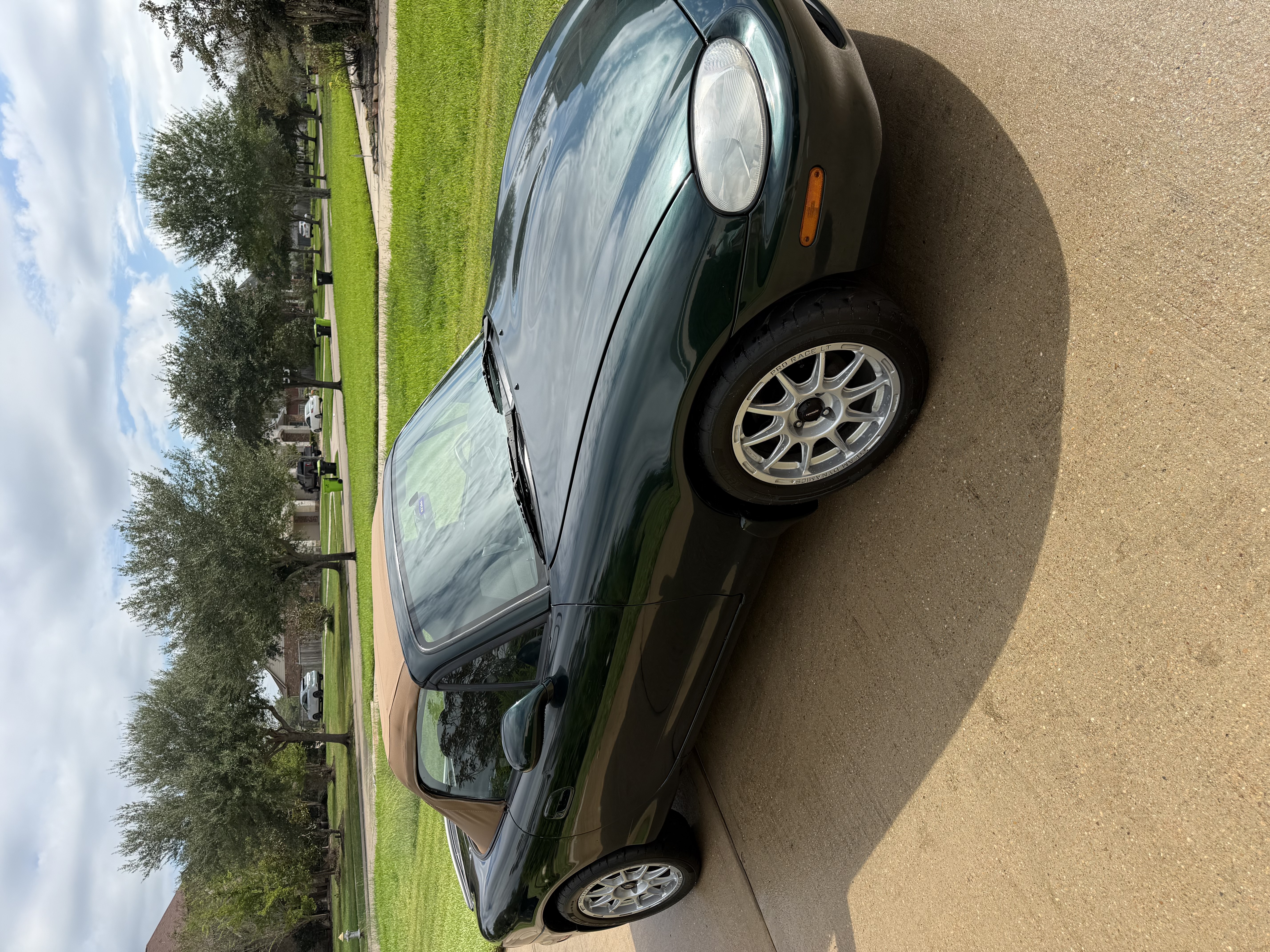 Used 1999 MAZDA MX-5 Miata RWD image 4