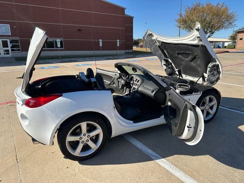 Used 2008 Pontiac Solstice Convertible w/ Premium Package image 6