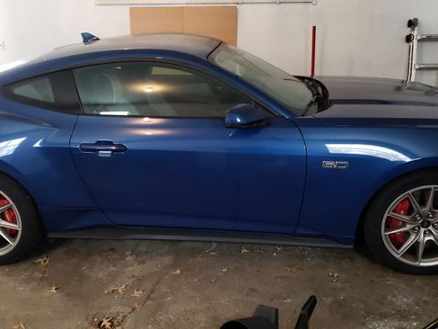 Used 2024 Ford Mustang GT Premium image 9