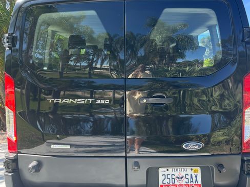 Used 2018 Ford Transit 350 XL image 10