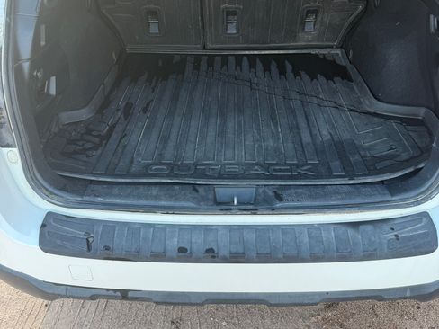 Used 2015 Subaru Outback 2.5i Limited image 12