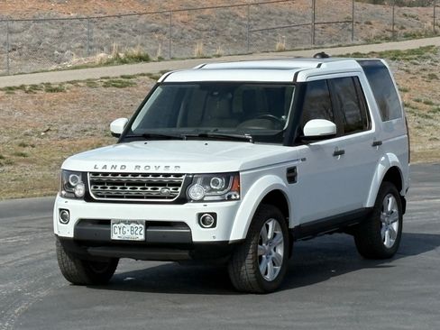 Used 2015 Land Rover LR4 HSE AWD/4WD image 1