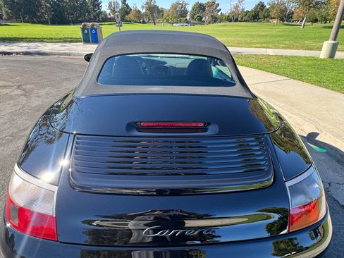 Used 2004 Porsche 911 Cabriolet image 24