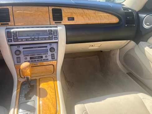 Used 2003 Lexus SC 430 Convertible image 15