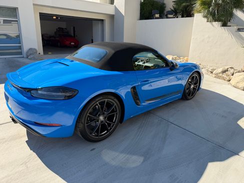 Used 2022 Porsche 718 Boxster image 6