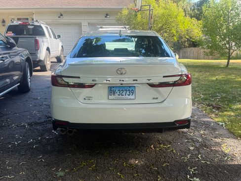 Used 2025 Toyota Camry SE w/ Multimedia Upgrade Package AWD/4WD image 18