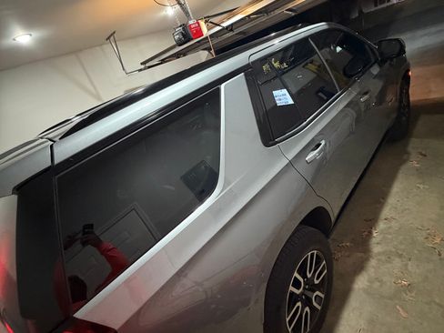 Used 2023 GMC Yukon AT4 w/ AT4 Premium Package image 5