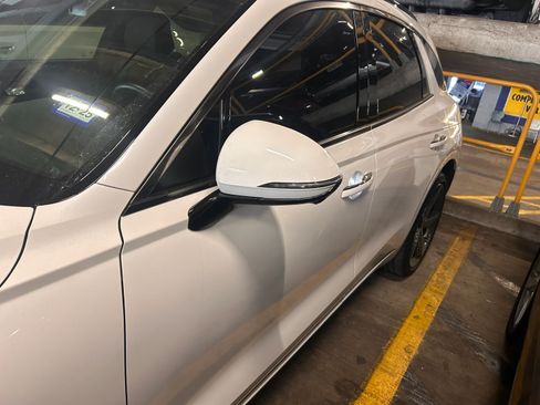 Used 2024 Genesis GV70 2.5T w/ Sport Prestige Package image 9