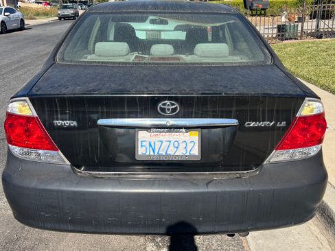 Used 2006 Toyota Camry LE image 4