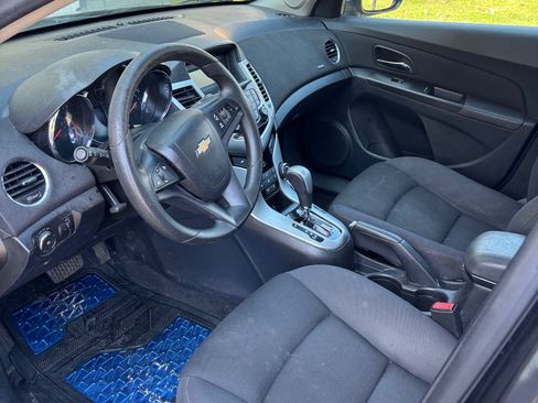 Used 2016 Chevrolet Cruze LT w/ RS Package image 6