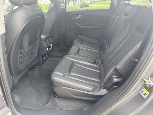 Used 2018 Audi Q7 3.0T Prestige AWD/4WD image 8