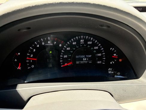 Used 2007 Toyota Camry XLE FWD image 10