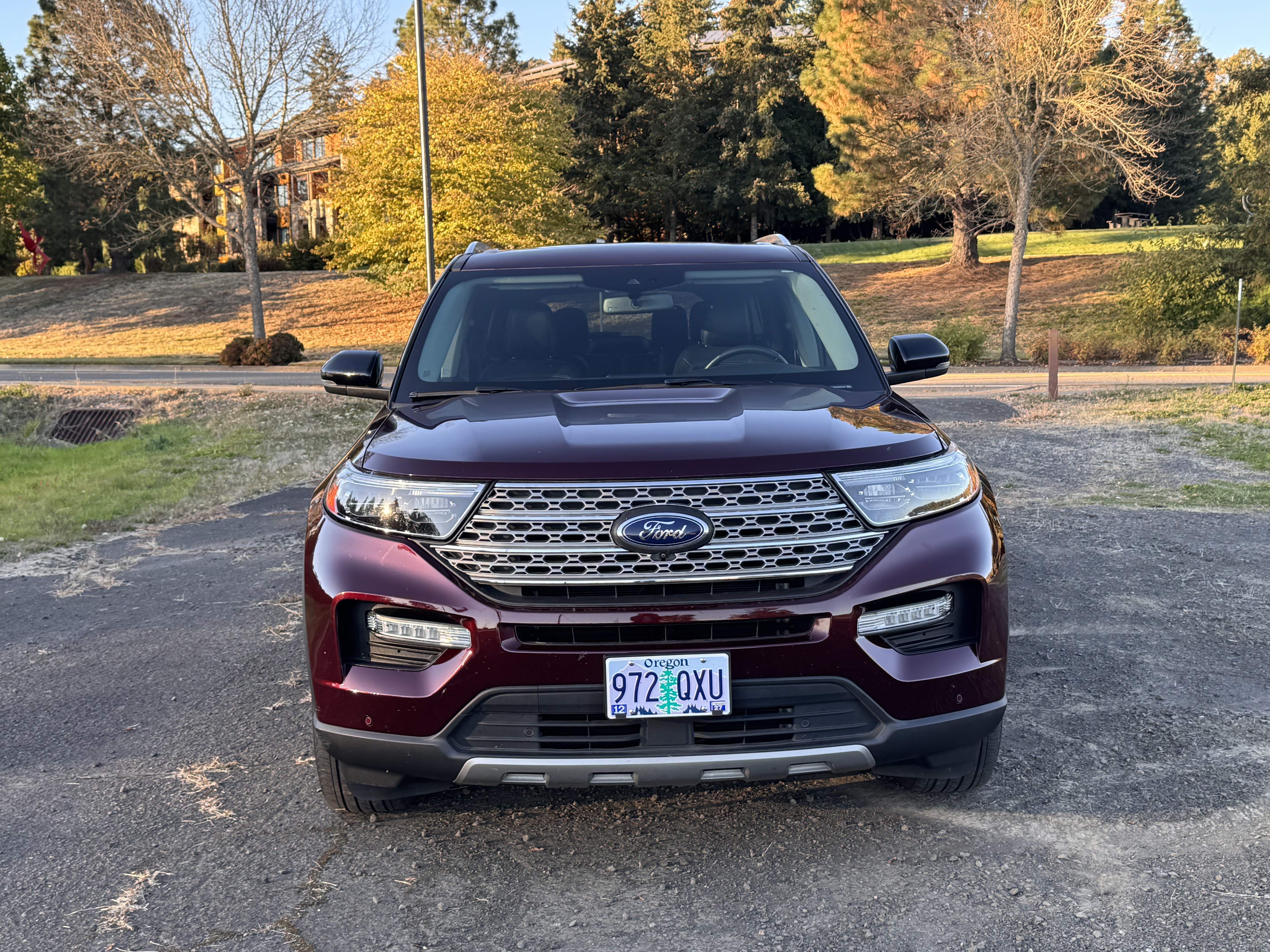 Used 2022 Ford Explorer Limited w/ Equipment Group 301A AWD/4WD image 19
