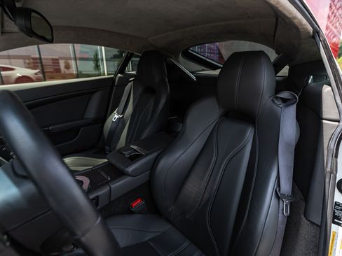 Used 2012 Aston Martin V12 Vantage Coupe RWD image 25