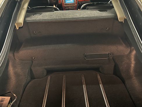 Used 2007 Jaguar XKR R image 6