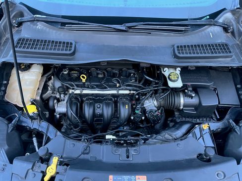 Used 2015 Ford Escape S image 18