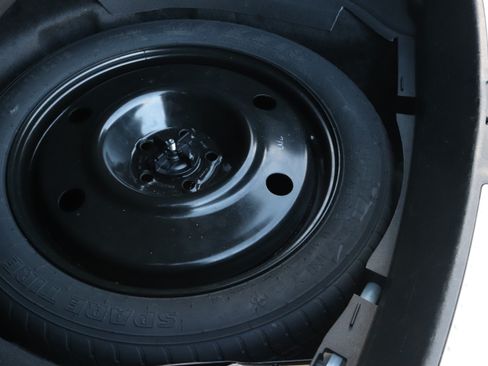 Used 2019 Lincoln Continental w/ Equipment Group 500A image 19