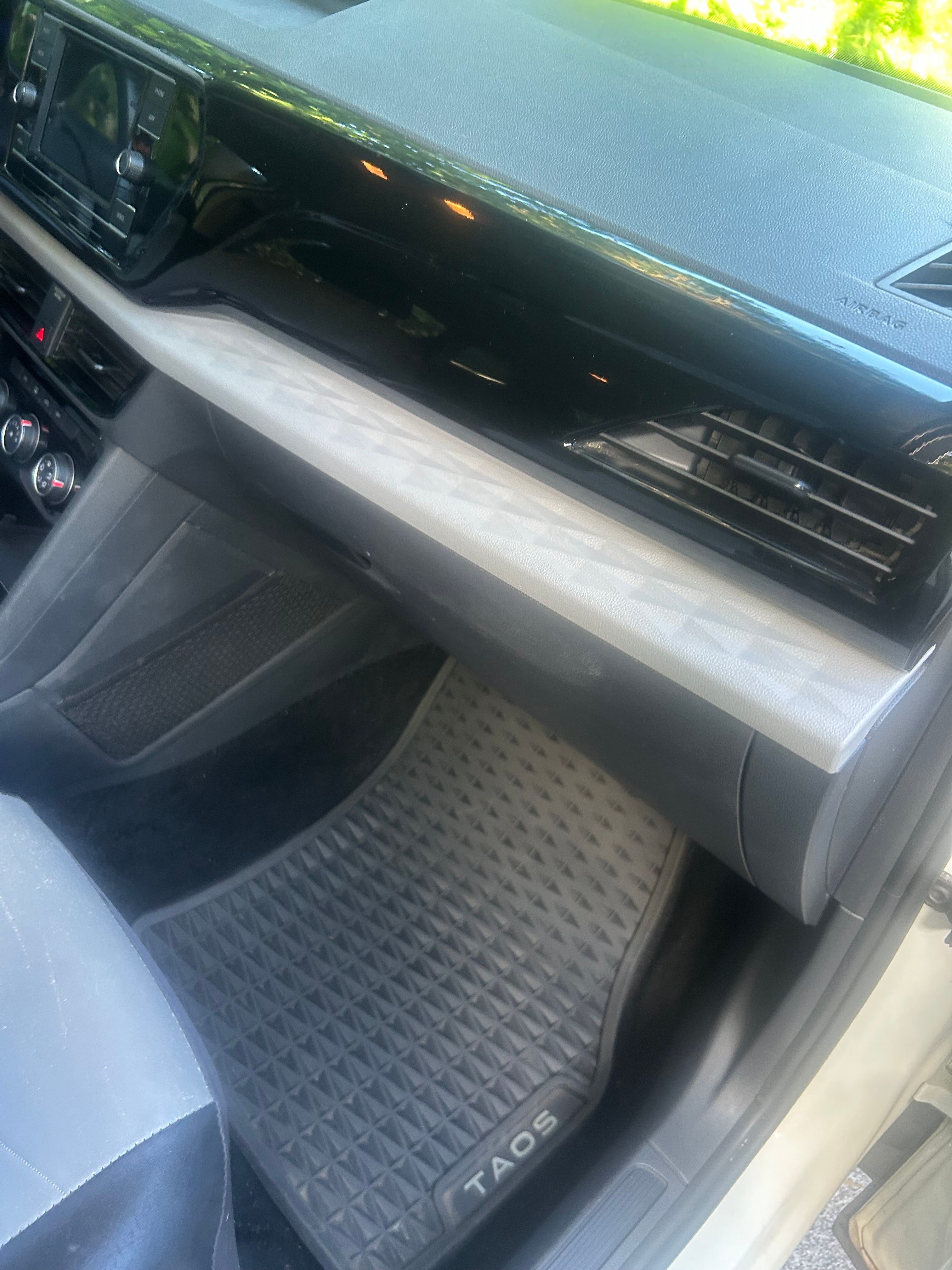 Used 2023 Volkswagen Taos S FWD image 6