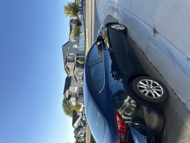 Used 2017 MAZDA MAZDA3 Sport w/ Preferred Equipment Package FWD image 8