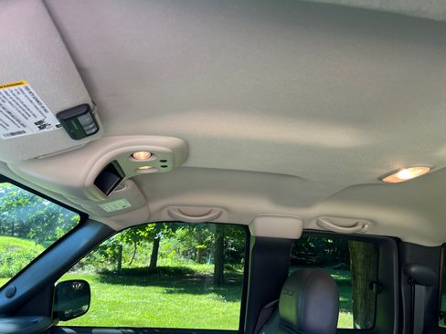 Used 2004 Chevrolet Silverado 1500 SS AWD/4WD image 18