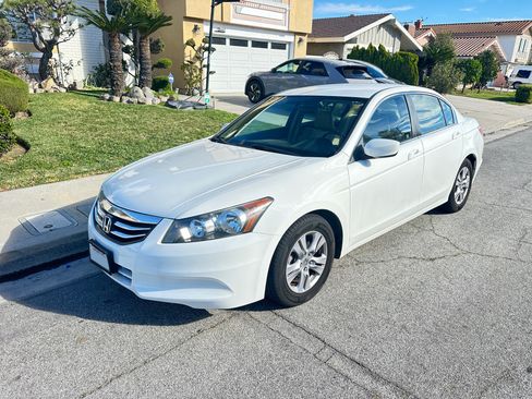 Used 2012 Honda Accord SE image 1