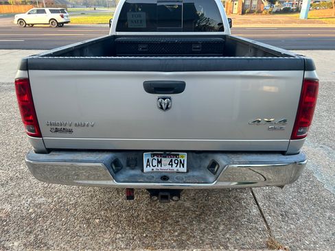 Used 2006 Dodge Ram 2500 Truck SLT image 6
