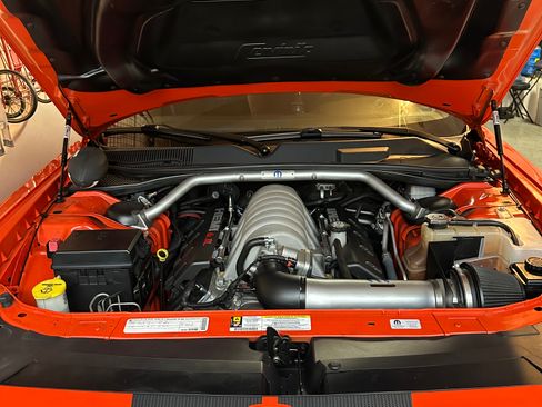 Used 2010 Dodge Challenger SRT8 w/ SRT Option Group II image 6