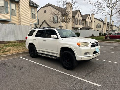 Used 2012 Toyota 4Runner SR5 image 5
