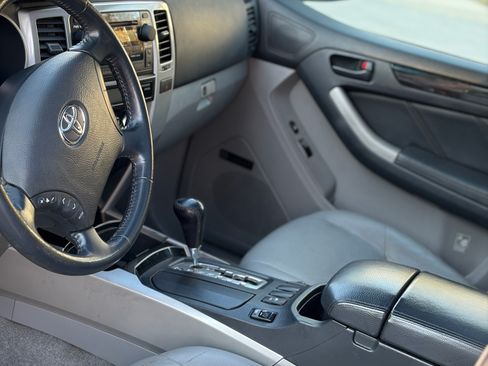 Used 2007 Toyota 4Runner Limited image 8