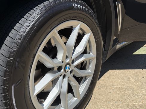 Used 2021 BMW X5 xDrive40i w/ Convenience Package AWD/4WD image 16