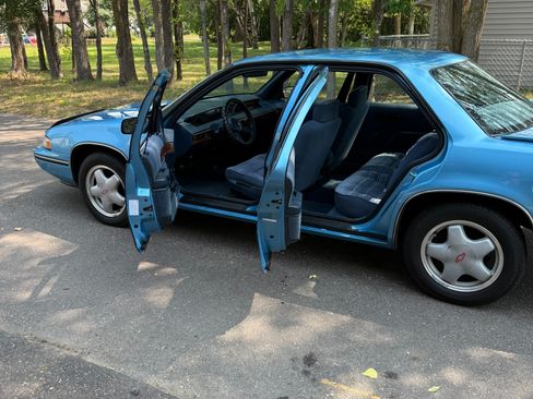 Used 1992 Chevrolet Lumina Sedan FWD image 5