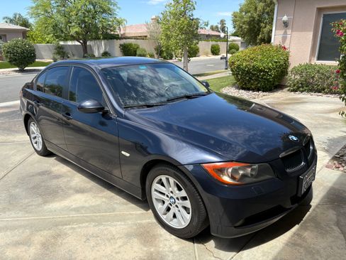 Used 2006 BMW 325xi Sedan AWD/4WD image 1